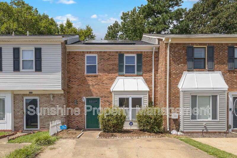 Townhouse w/Solar property image