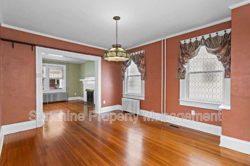 Colonial Place Rental property image