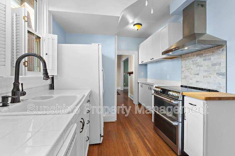 Colonial Place Rental property image