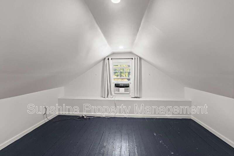Colonial Place Rental property image
