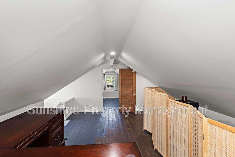 Colonial Place Rental property image